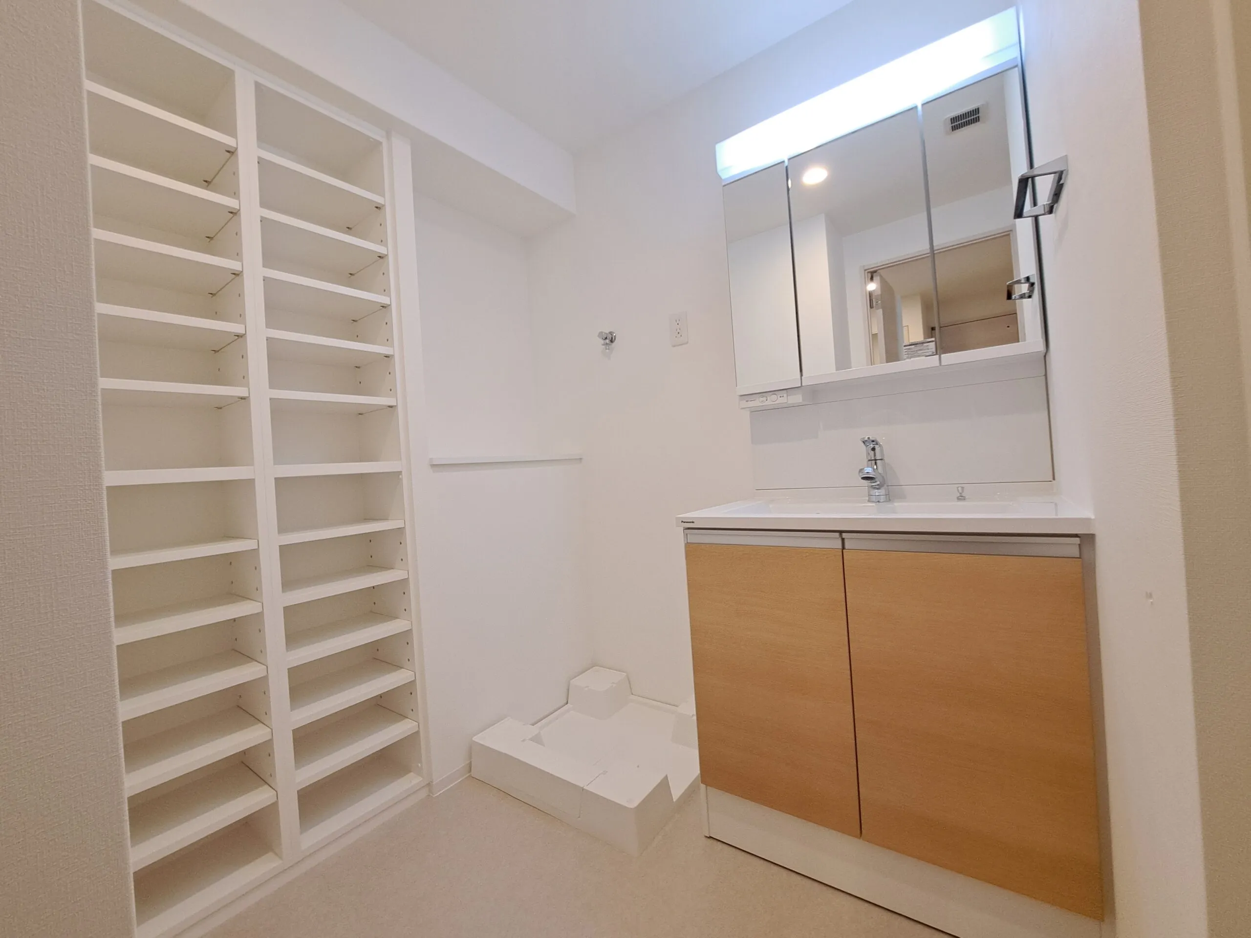 スプランディッド京橋EAST：洗面所・脱衣所