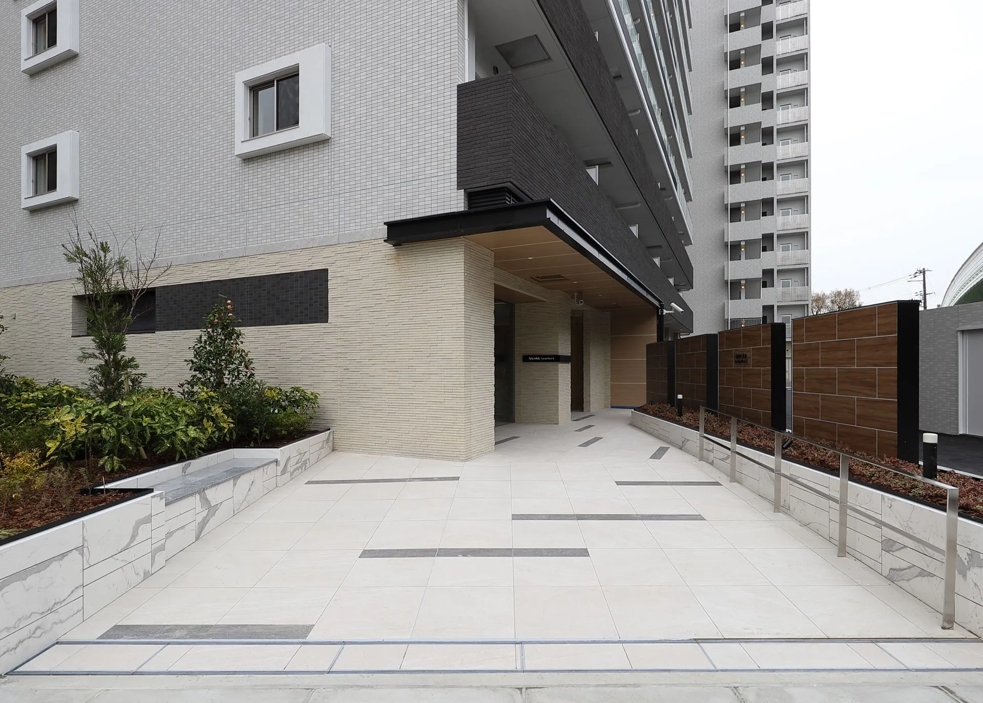 スプランディッド難波WESTⅡ：外観