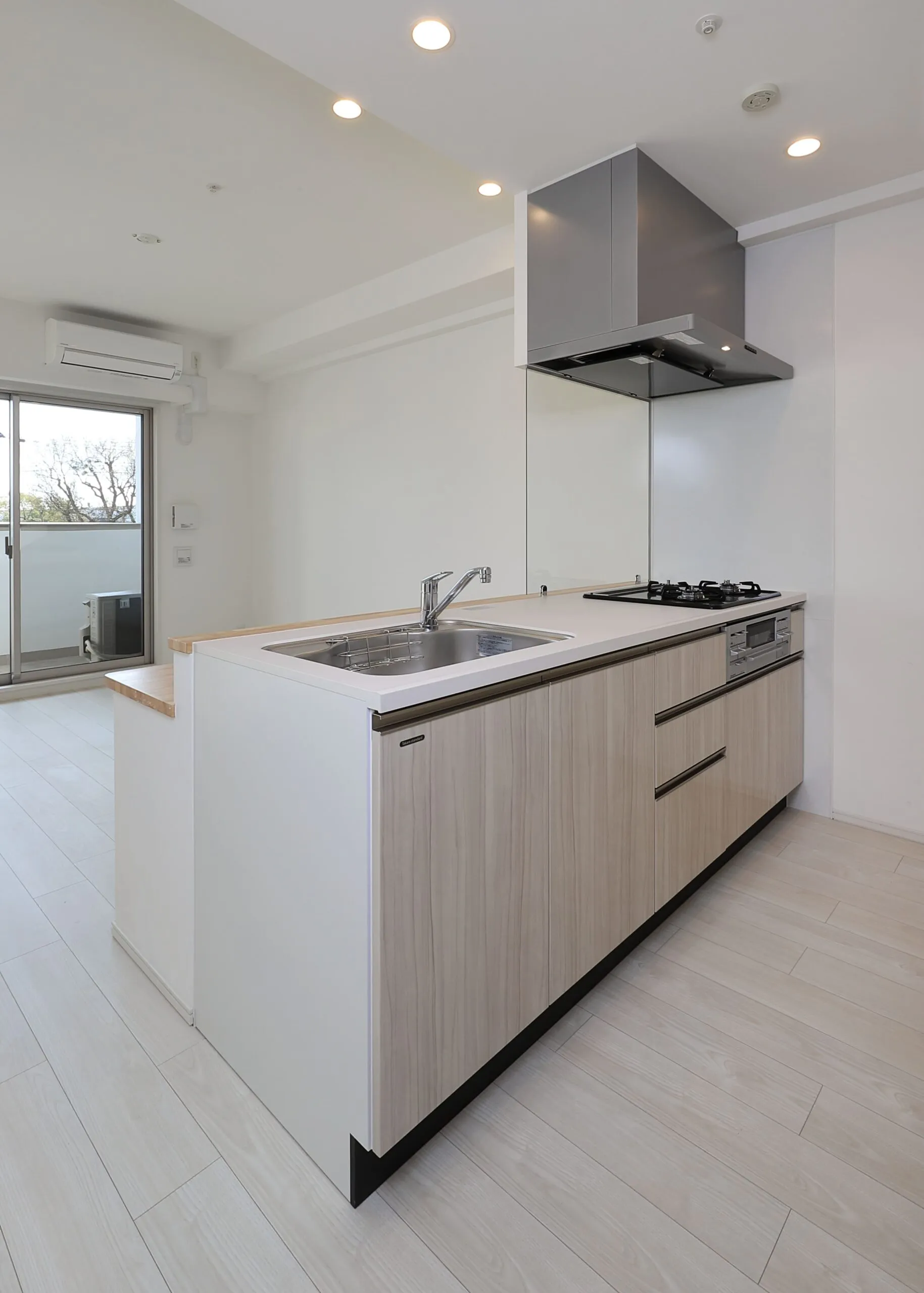 スプランディッド難波WESTⅢ：Crタイプ：キッチン