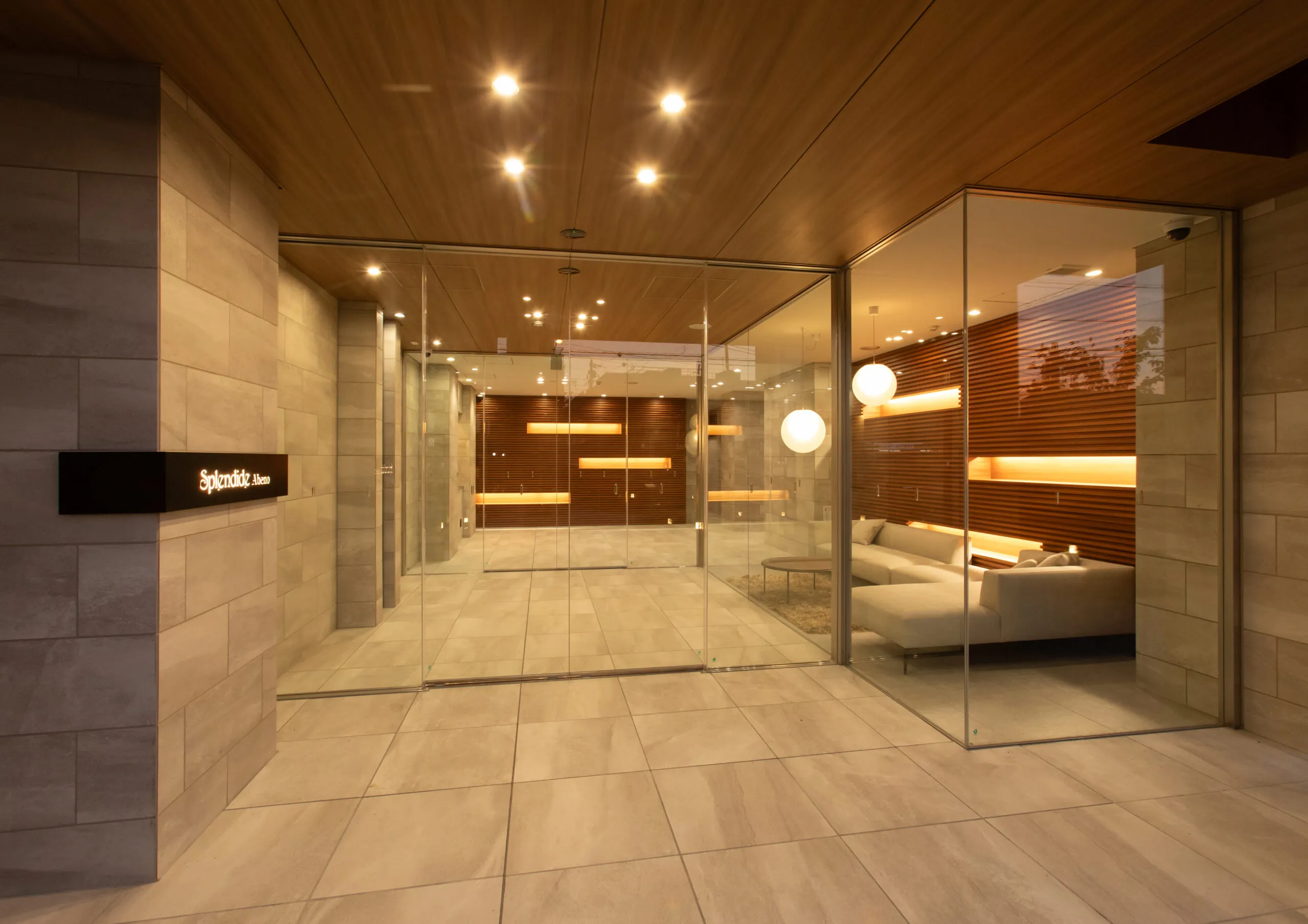 スプランディッド阿倍野：エントランス（夕景）