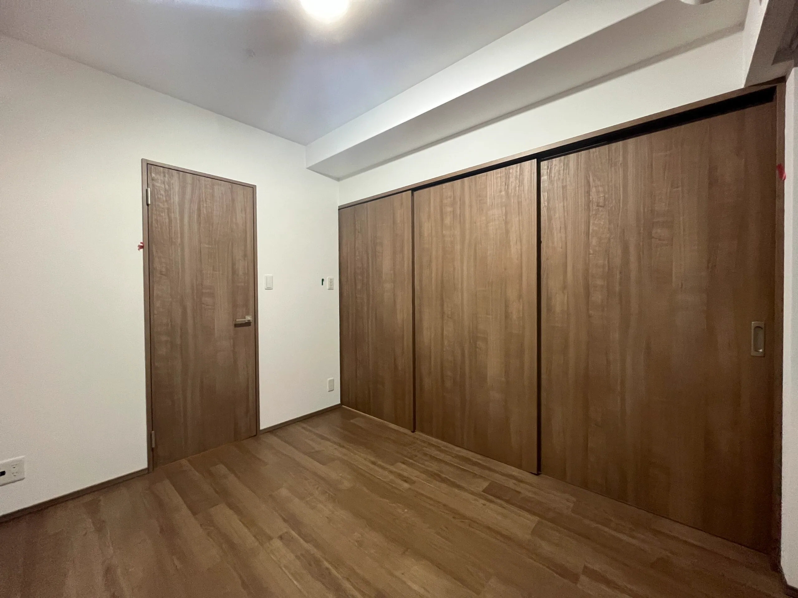 スプランディッド難波WESTⅢ：Aタイプ：洋室