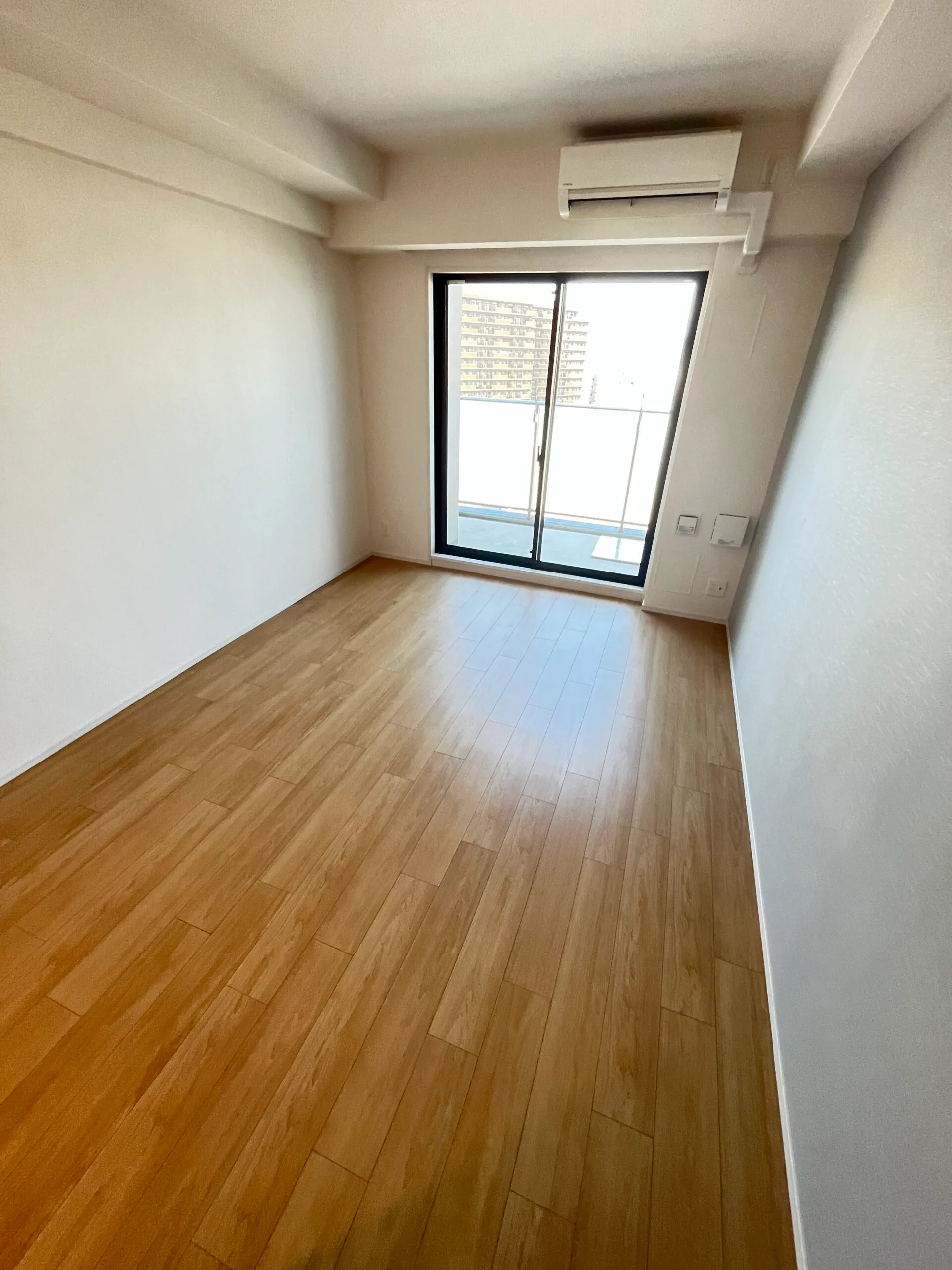 スプランディッド京橋EAST：洋室