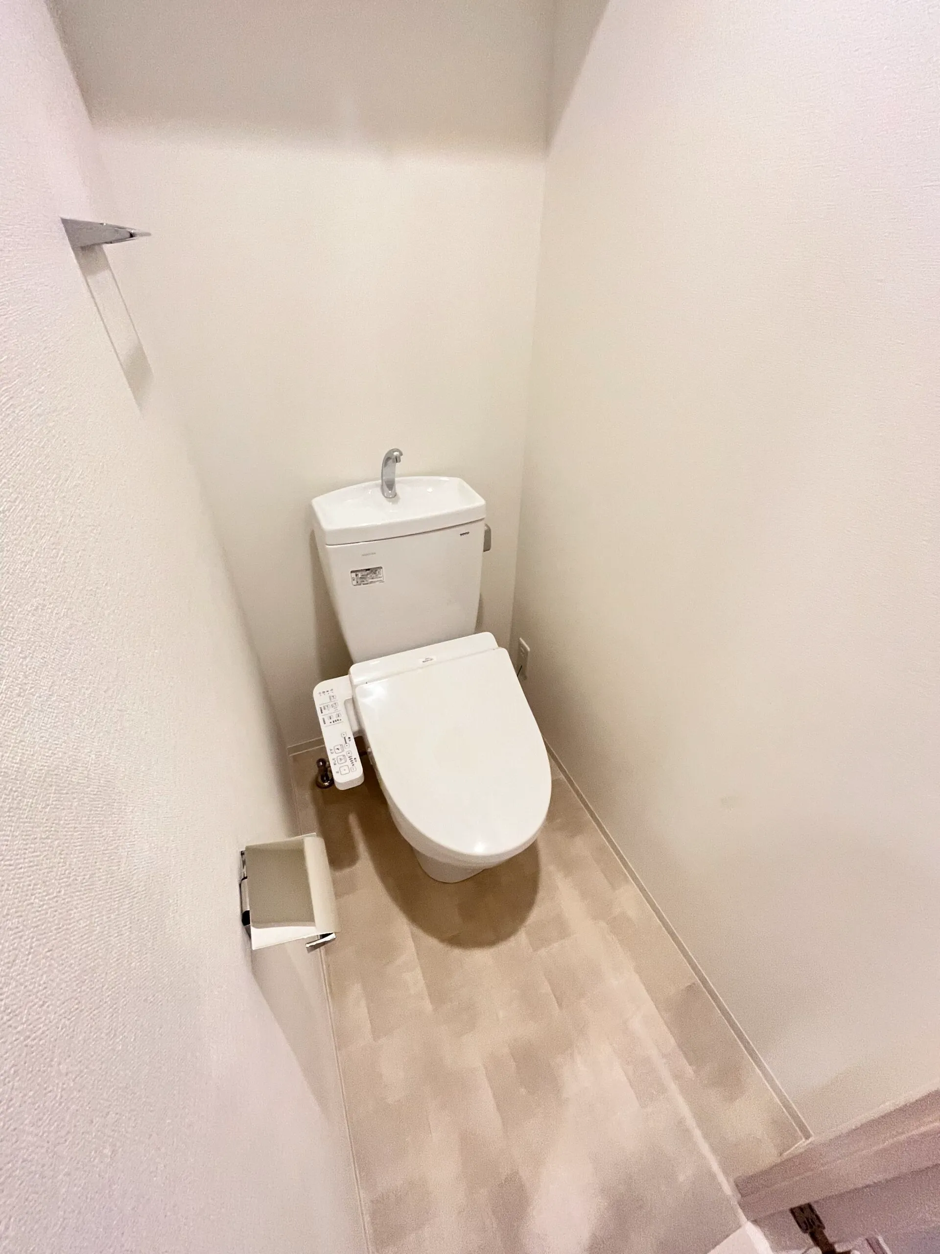 スプランディッド難波WESTⅡ：Brタイプ：トイレ