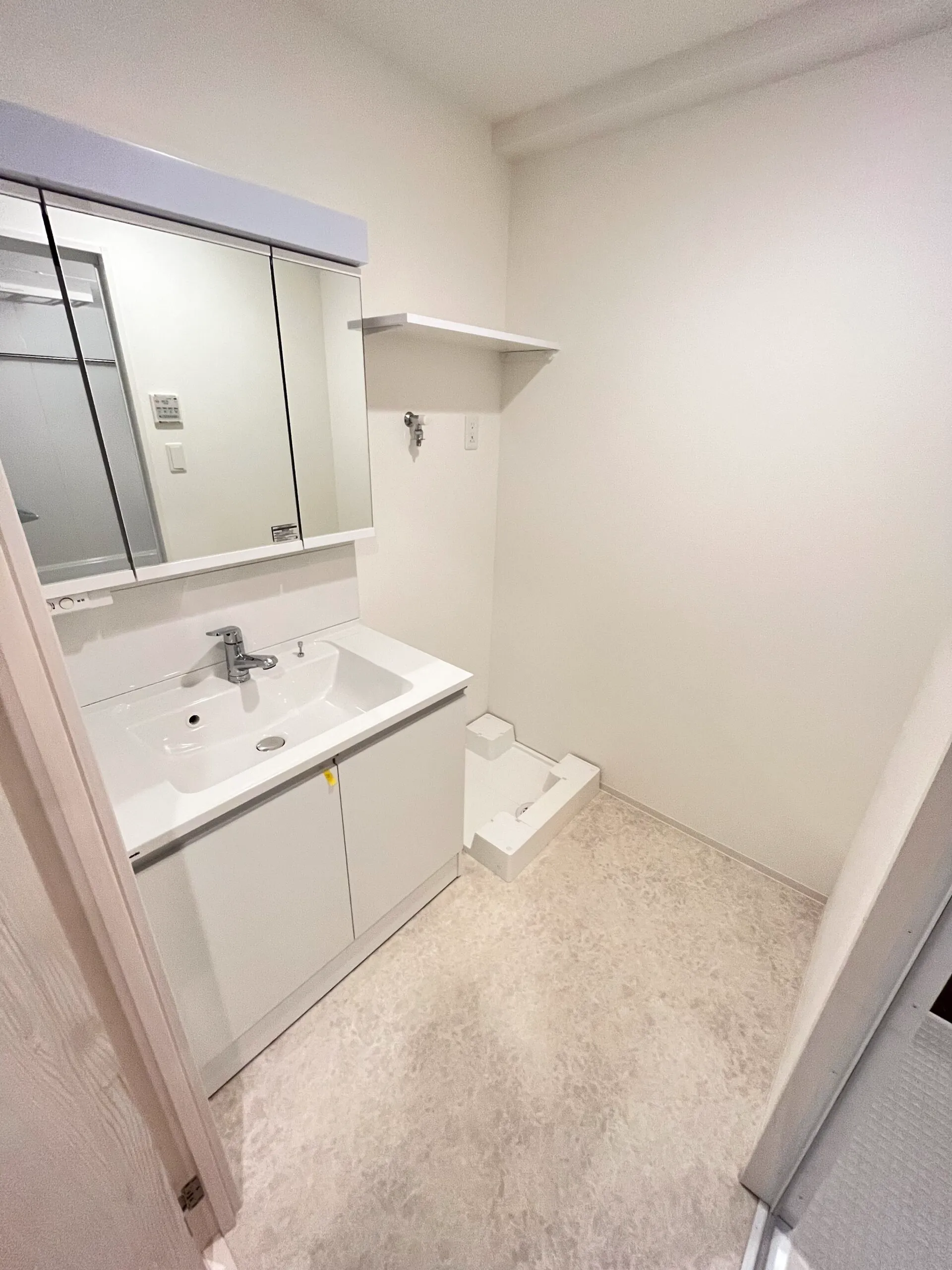 スプランディッド難波WESTⅡ：Bタイプ：洗面所