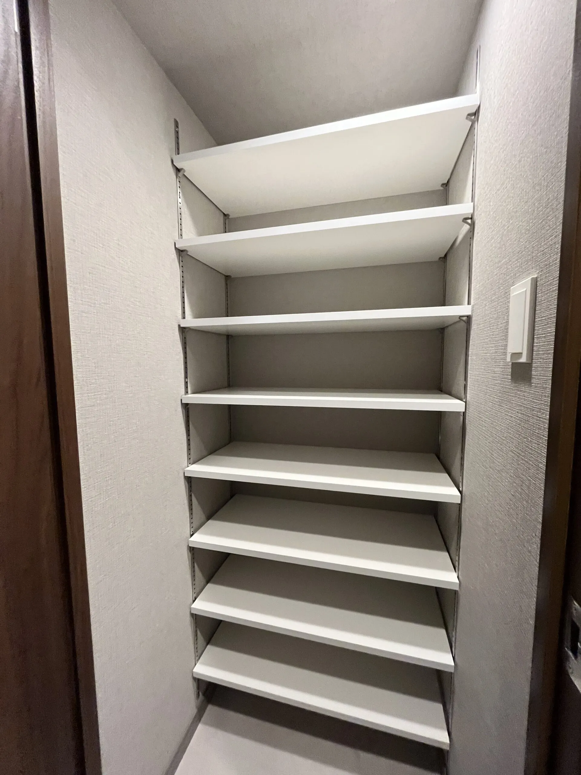 スプランディッド江坂Ⅲ：A1タイプ：シューズボックス