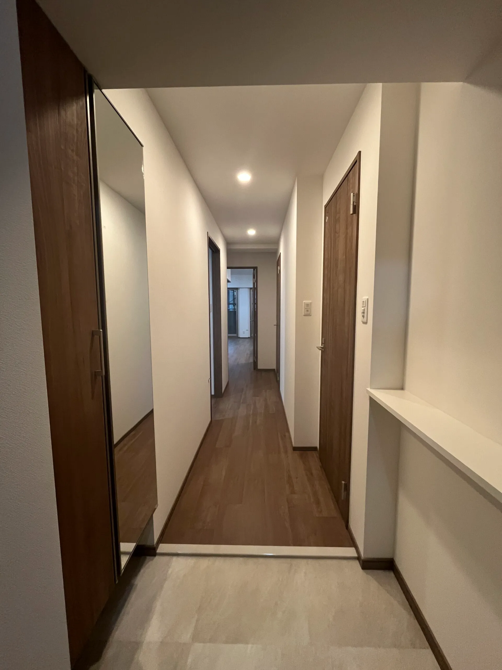 スプランディッド難波WESTⅢ：Bタイプ：廊下