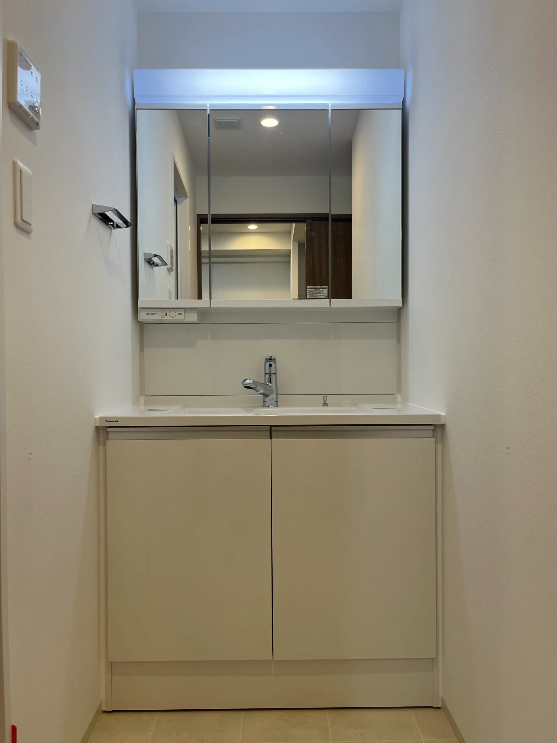 スプランディッド難波WESTⅢ：Aタイプ：洗面所