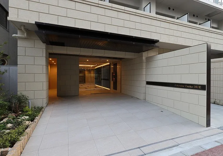 スプランディッド江坂DUE：エントランス