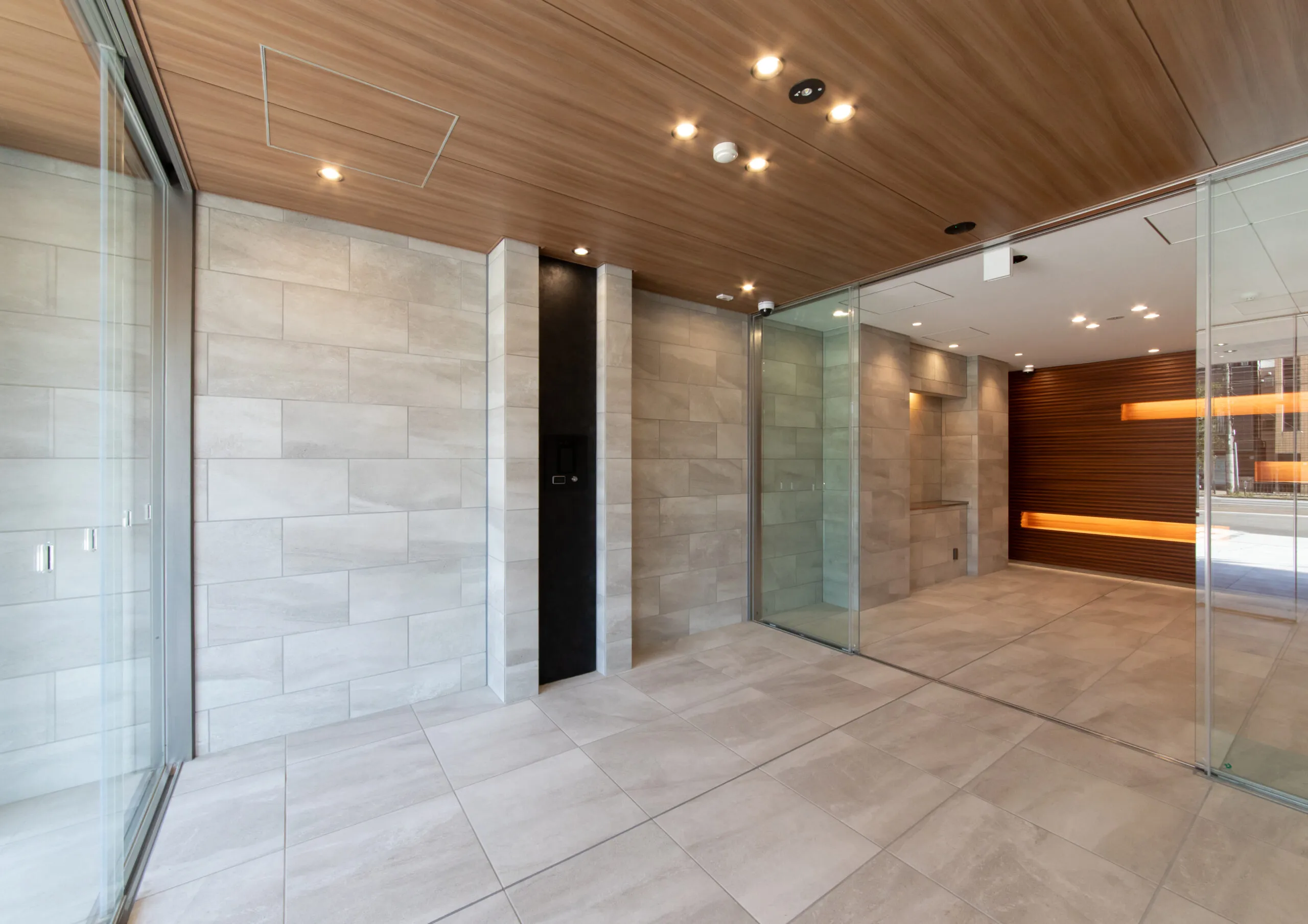 スプランディッド阿倍野：風除室