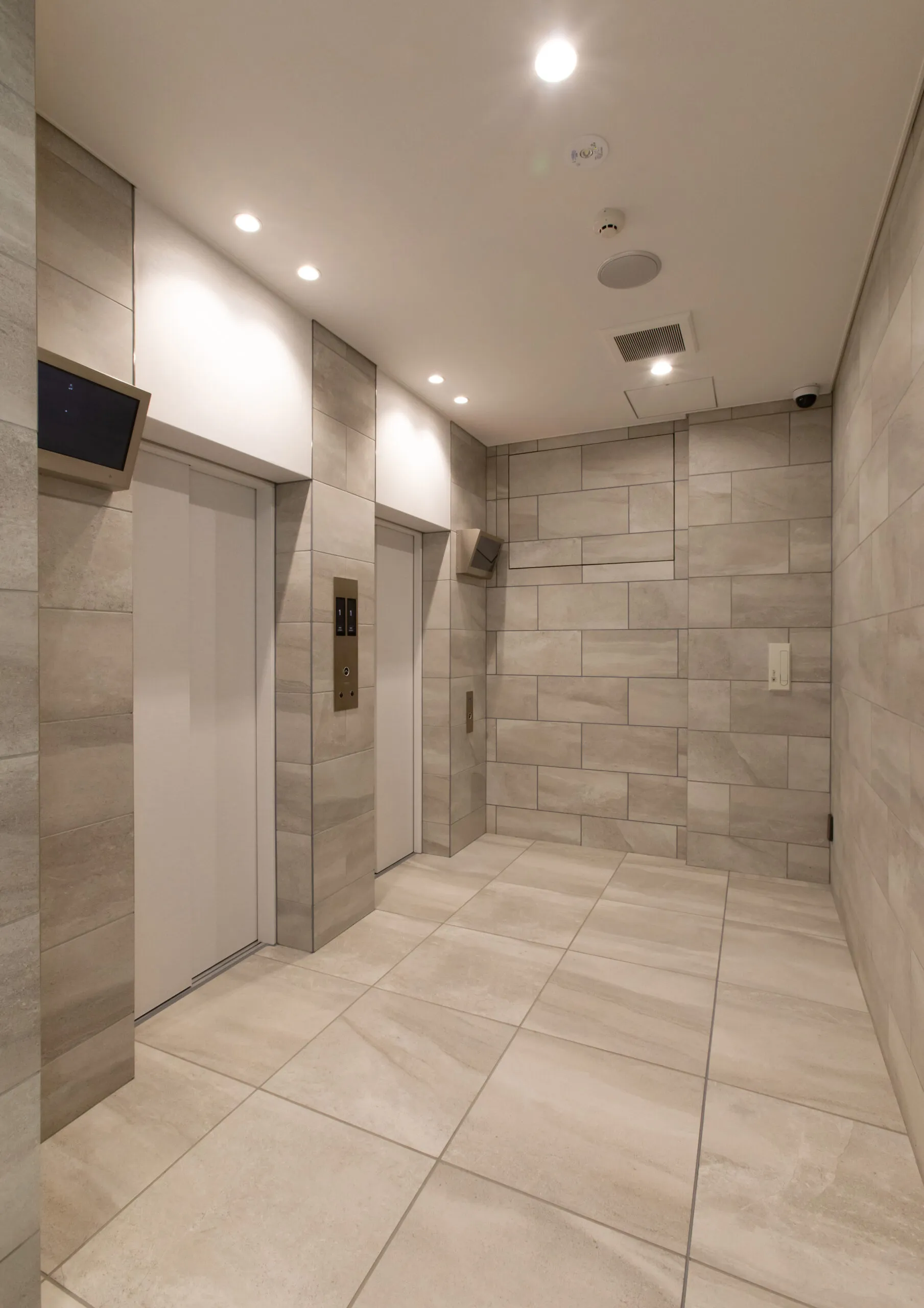 スプランディッド阿倍野：エレベーターホール