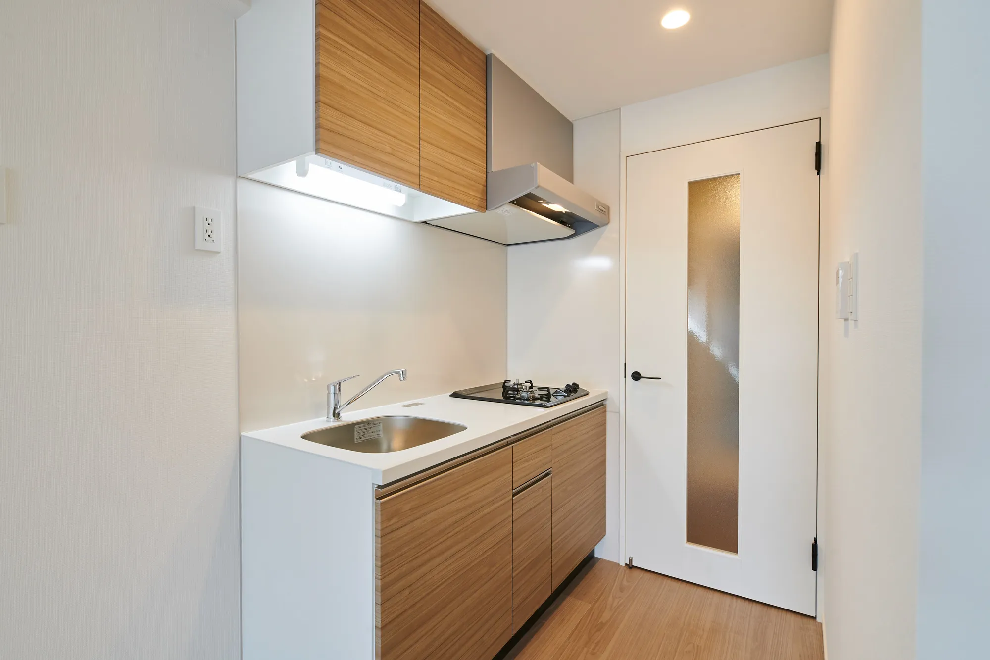 スプランディッド江坂DUE：キッチン