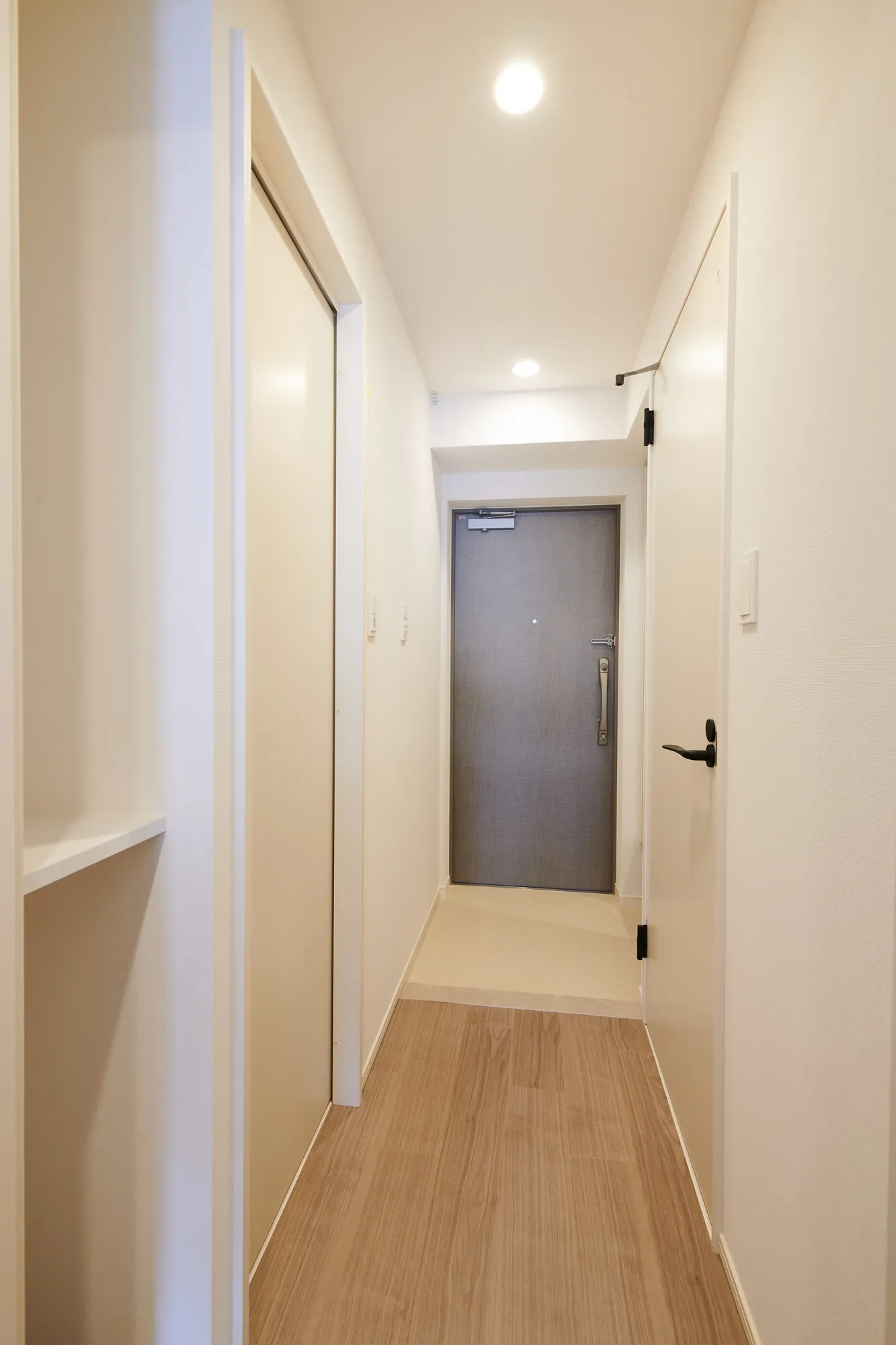 スプランディッド江坂DUE：玄関