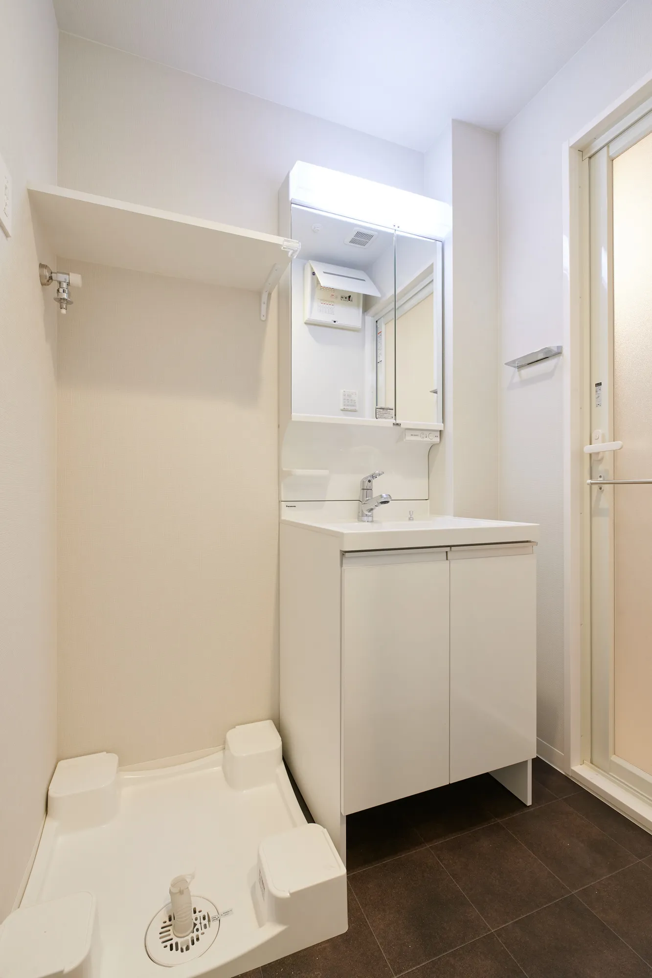 スプランディッド江坂DUE：洗面所