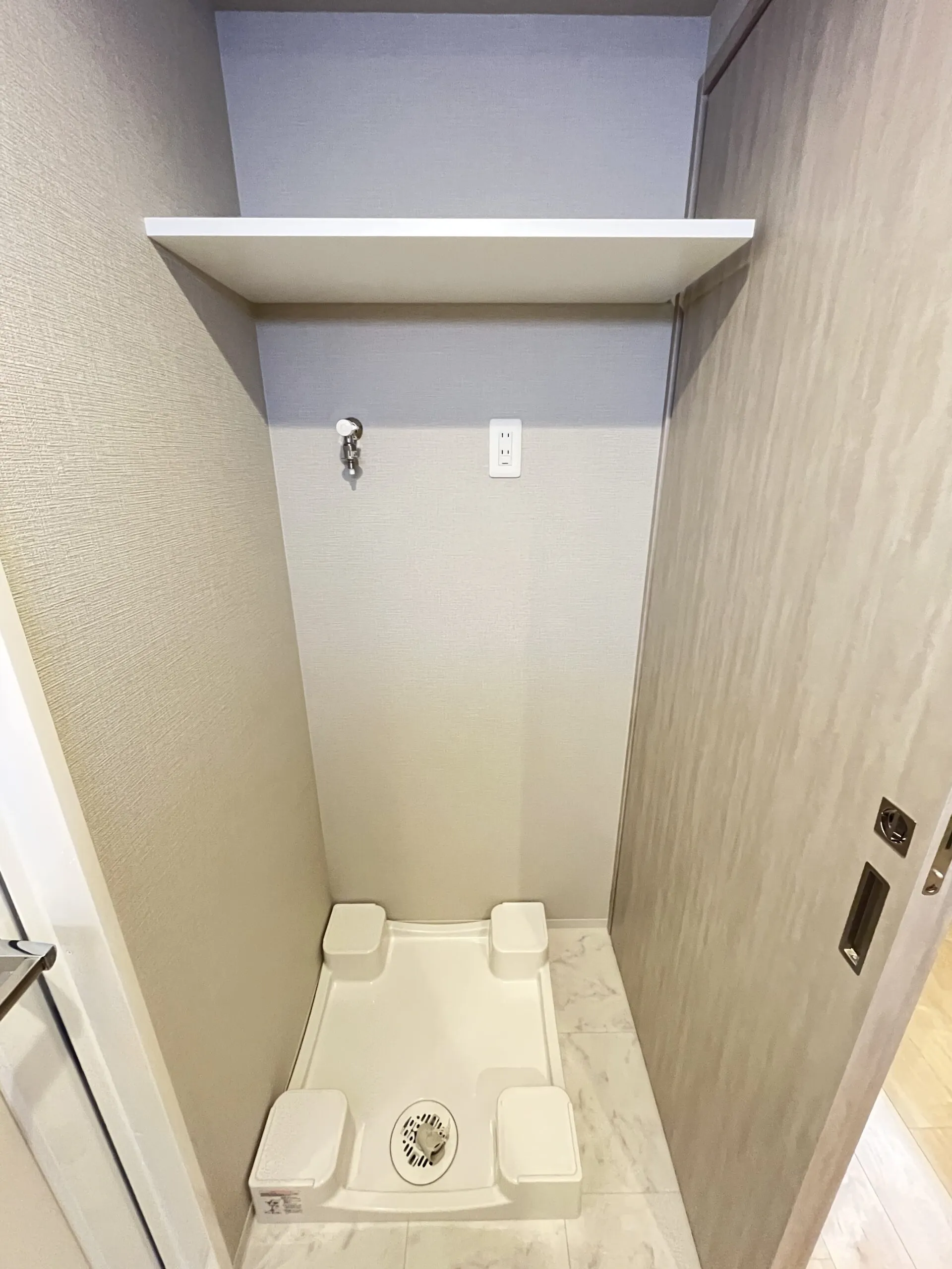 スプランディッド福島WEST：洗濯機置き場