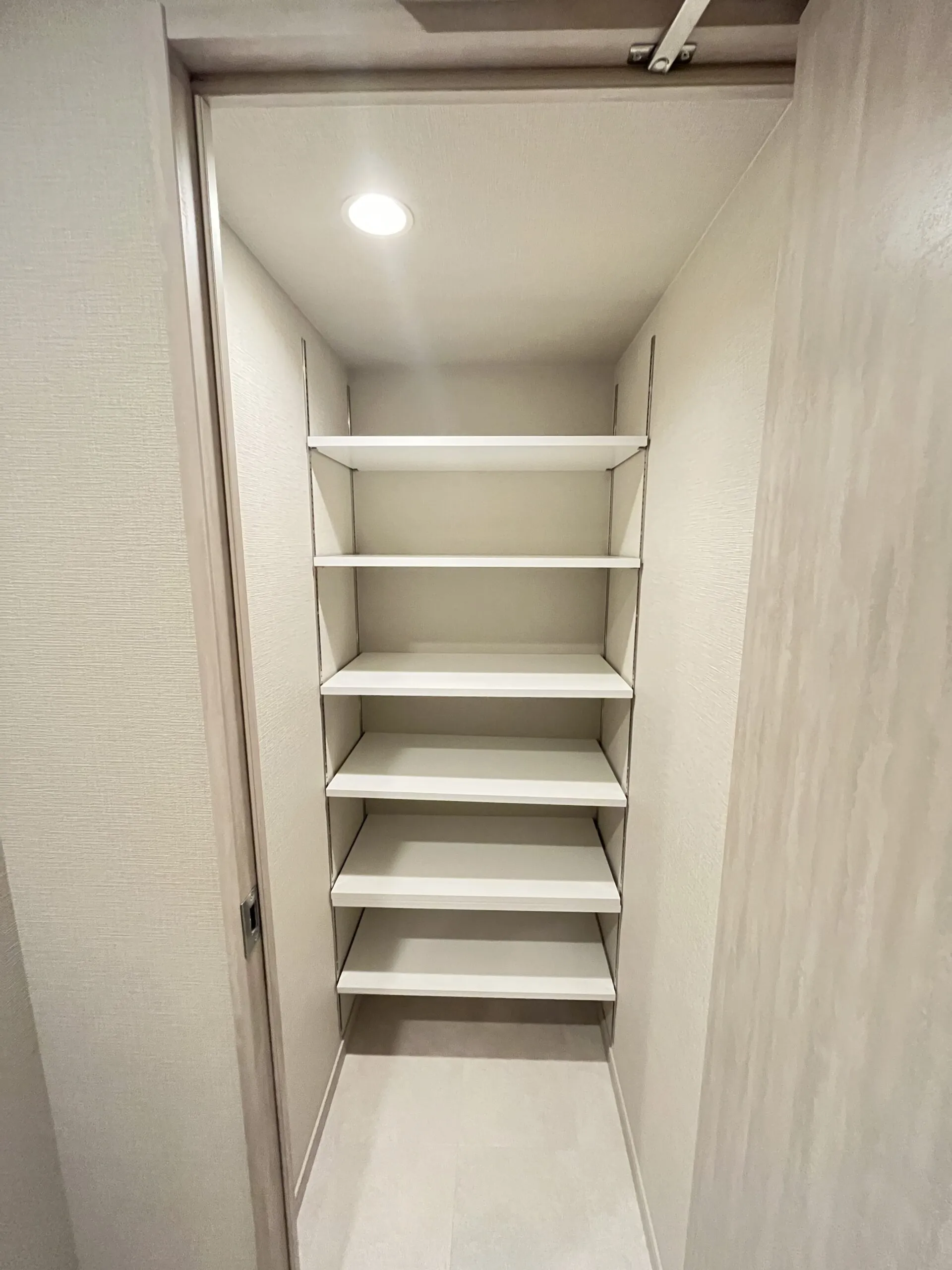 スプランディッド福島WEST：Brタイプ：シューズボックス