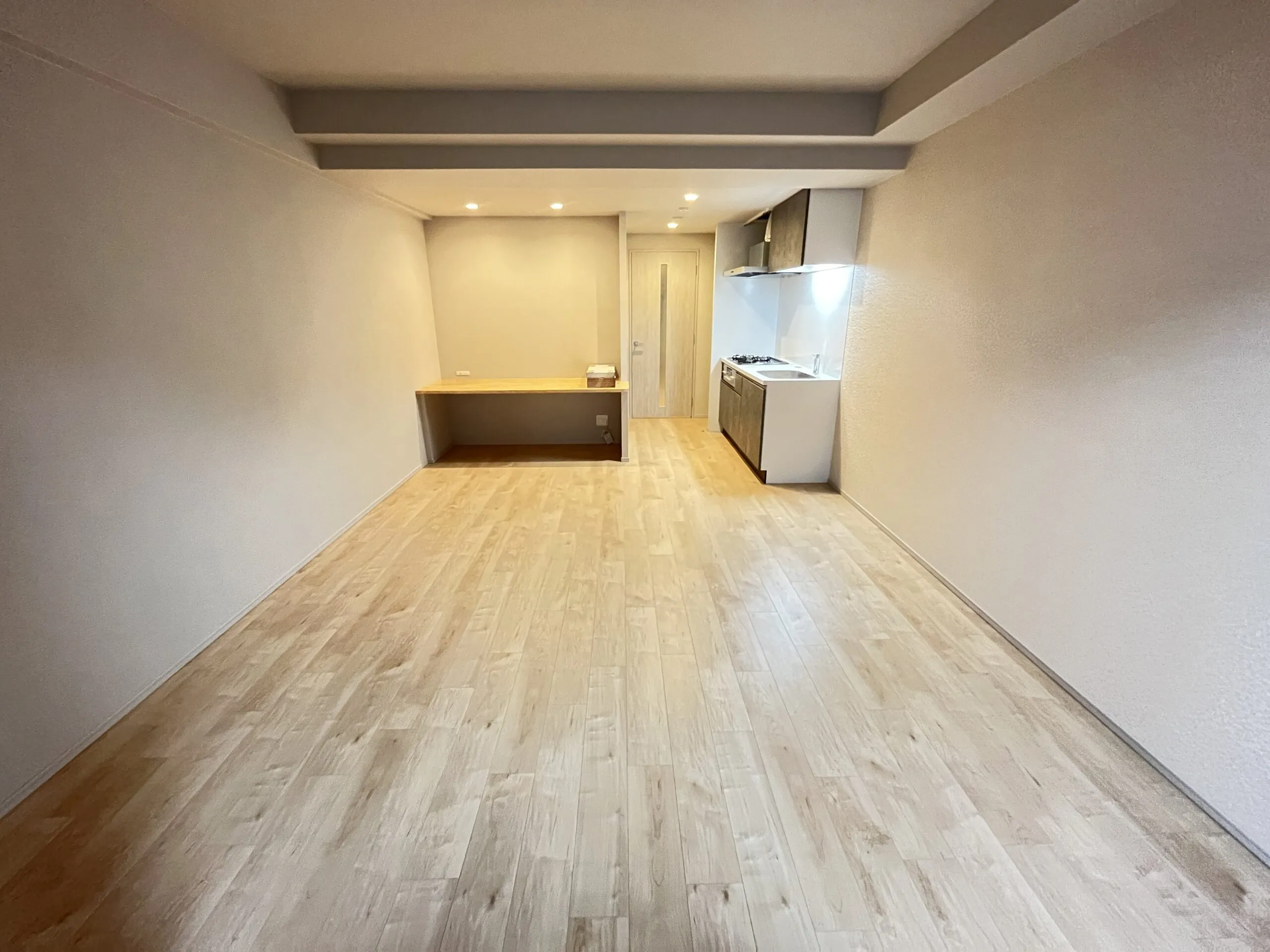 スプランディッド福島WEST：Brタイプ：洋室