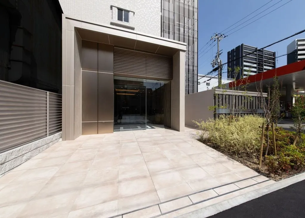 スプランディッド福島WEST：エントランス