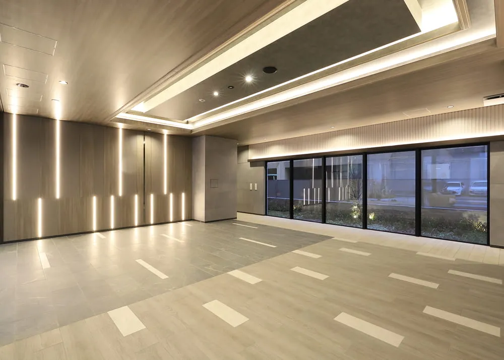 スプランディッド新大阪Ⅶ：エントランスホール