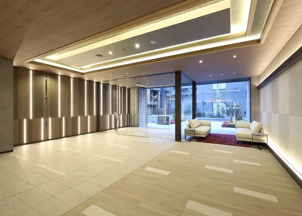 スプランディッド新大阪Ⅵ：エントランス