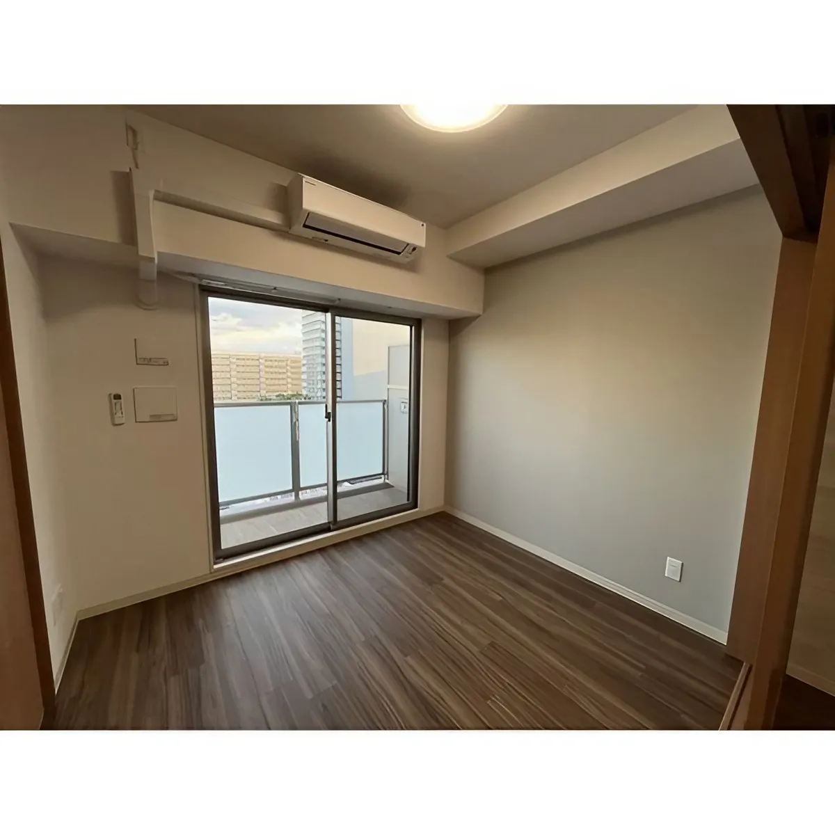 FREEDOM residence堺大小路：洋室