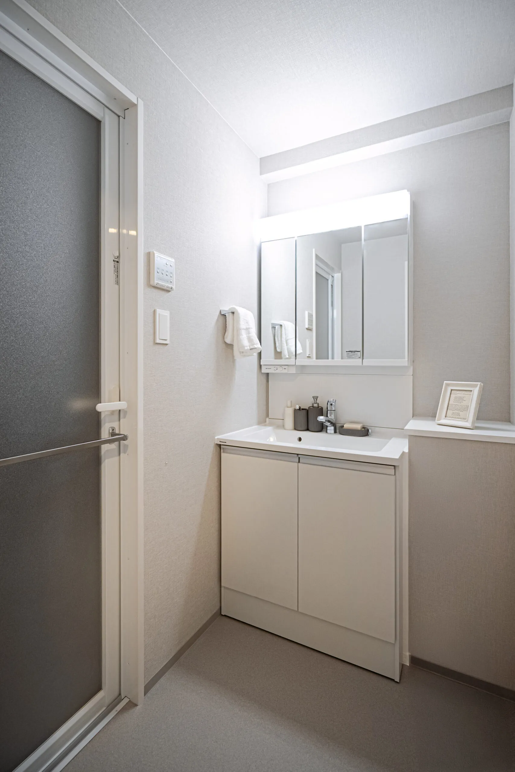 THE MUSIC COURT：洗面所