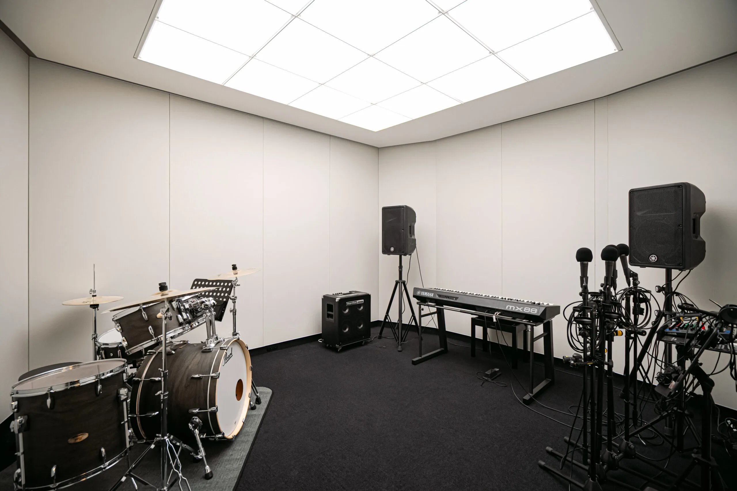 THE MUSIC COURT：1F共用スタジオ