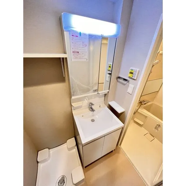 THE MUSIC COURT：(1K)  洗面所