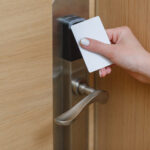 非接触キーとは？マンションでの採用が進む理由とメリット・デメリットを解説！