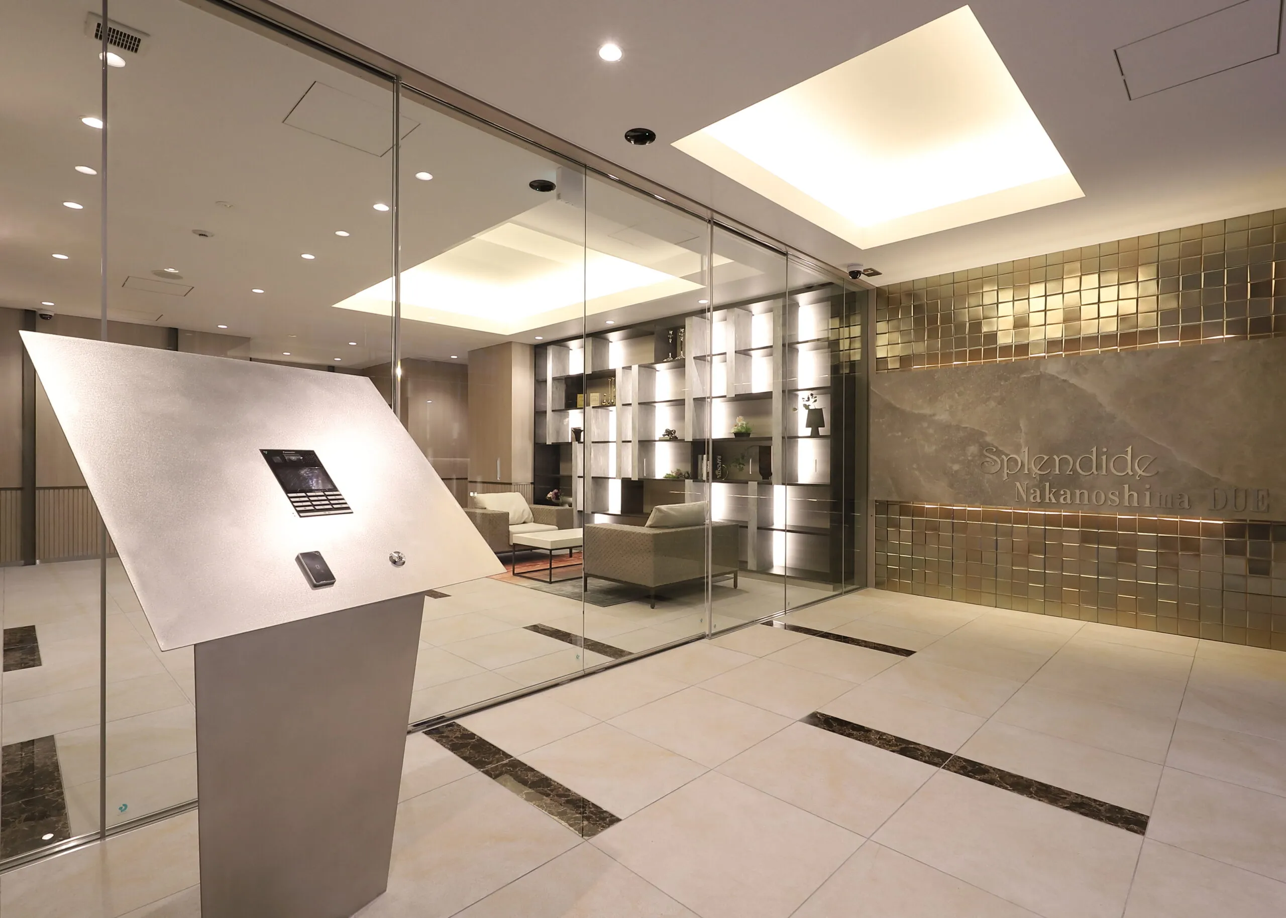 スプランディッド中之島DUE：エントランス